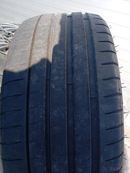 245/40 ZR19 Letne - 2