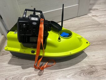 Zavažacia lodka s GPS deepe chrip + - 2