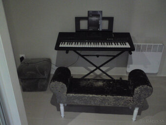 Klavír Yamaha E 453 - 2