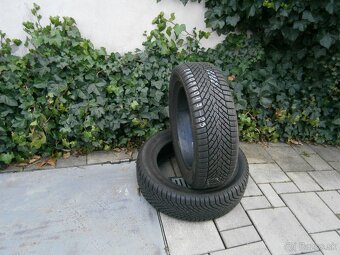 Predám 2x zimné temer nové pneu Pirelli 205/60 R17 99HXL - 2