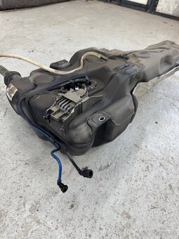 Nadrž + čerpadlo octavia iii 1.6 tdi 85kw - 2