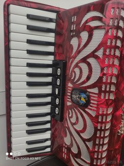 80 basový Weltmeister Caprice N - 2