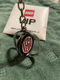 LEGO Retro Spinning Keychain 1950 Logo - 2