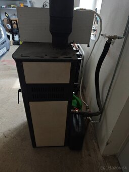 Kachle s teplovodnym výmenníkom, krémové - 2