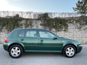 VW Golf IV 2.3 VR5 AUTOMAT - 2
