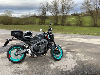 Yamaha MT-09 - 2