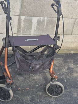 Predam pomocne choditko - 2