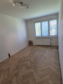 3 - izbový byt Partizánske - 2