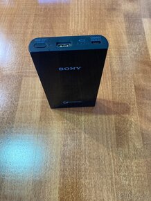Predám power bank Sony CP-V10 - 2