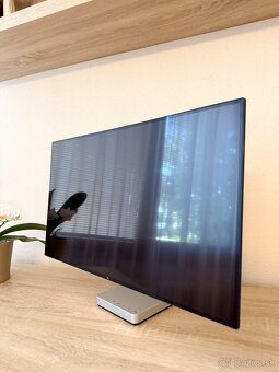 DELL 27'' ultratenký monitor - 2