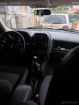 Predám jeep patriot - 2