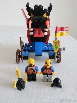 LEGO Castle 6043 Dragon Defender - 2