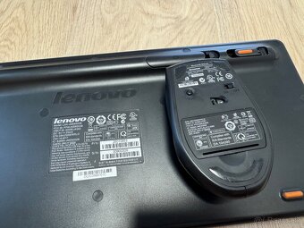 Lenovo Bluetooth klávesnica s myšou - 2