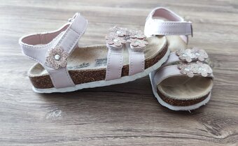 Dievčenské topánočky veľ. 26-26/27 - 2