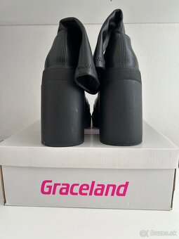 Kotnikove cizmy Bershka, vel. 36 - 2