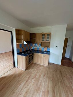 Jedno izbový byt Sahy - 2