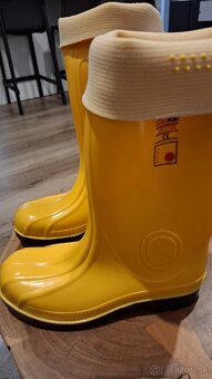 Gumáky s oceľovou bezpečnostnou špičkou č. 39 - 2