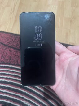 Samsung Galaxy S22 - 2