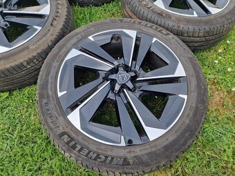 Elektróny Peugeot - 2