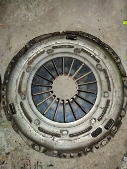 Predám spojku na Octavia 2  Passat,Superb 2,03G141025H - 2