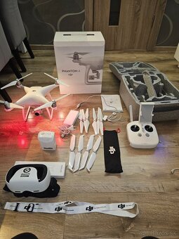DJI PHANTOM 4 - 2