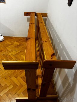 Darujem 2ks postelí - 2