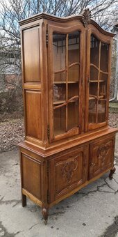 Rustikálna masívna vitrína - 2