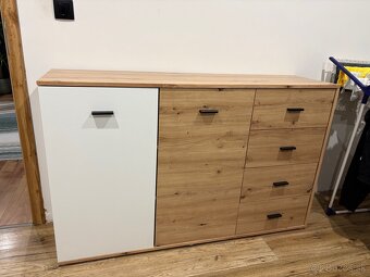 Komoda - 2