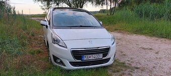 Peugeot 5008 - 2