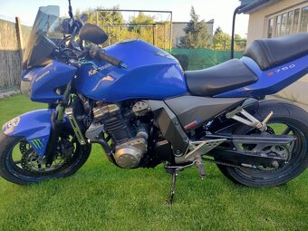 Kawasaki Z750 - 2
