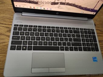 Predám notebook HP250 16GB - 2