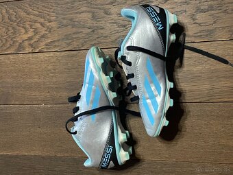 Predám chlapčenské značkové kopačky zn. Adidas - 2