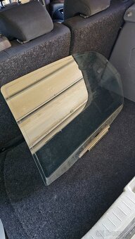 Sklo / Zadné ľavé dvere Suzuki SX4 1.5 - 2