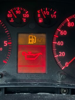 Budíky/tachometer/palubný počítač - 2