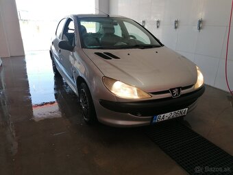 Peuvgeot 206 R. V. 2004. 1.9 Disel Cena 600.€ - 2