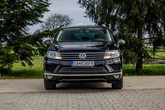 Volkswagen Touareg 3.0tdi V6 - 2