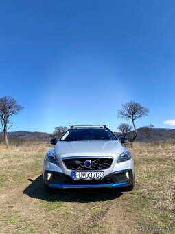 Volvo V40 Cross Country D2 Momentum Pro, Top stav. - 2