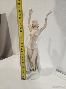 Porcelánová soška - Barova tanecnica - ROYAL DUX - 2