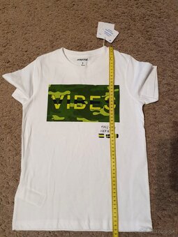 Kraťasy a tričko veľ.134 - 2