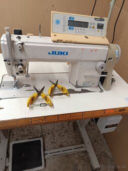 Predám šijací stroj JUKI - 2