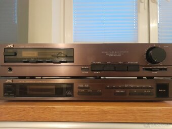 JVC 33lBK + AX-11BK - 2