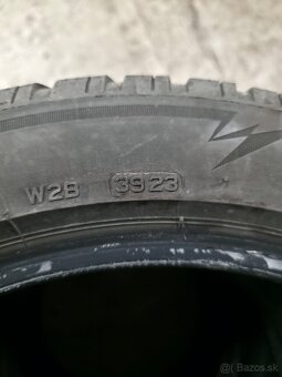 Zimne pneu 245/45 r18 bridgestone - 2