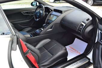 Jaguar F-Type Coupe P300 R-Dymanic - 2