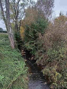 Záhradný pozemok pri potoku - 2