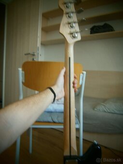 Fender Squier Affinity Series Jaguar Bass - 2