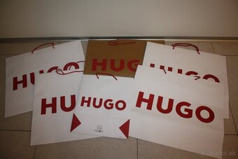 MONCLER,HUGO BOSS,Michael Kors,Max Mara,Secret,GUESS,PRADA - 2