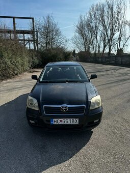 2004 Toyota avensis - 2