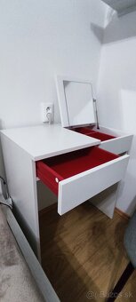 Kozmetický stolík + stolička - 2
