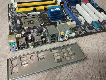 ASUS P5QL - Intel P43 - 2