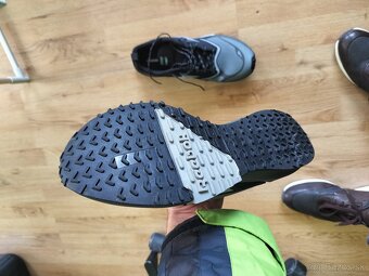Reebok Trial boty veľkosť 45 - 2